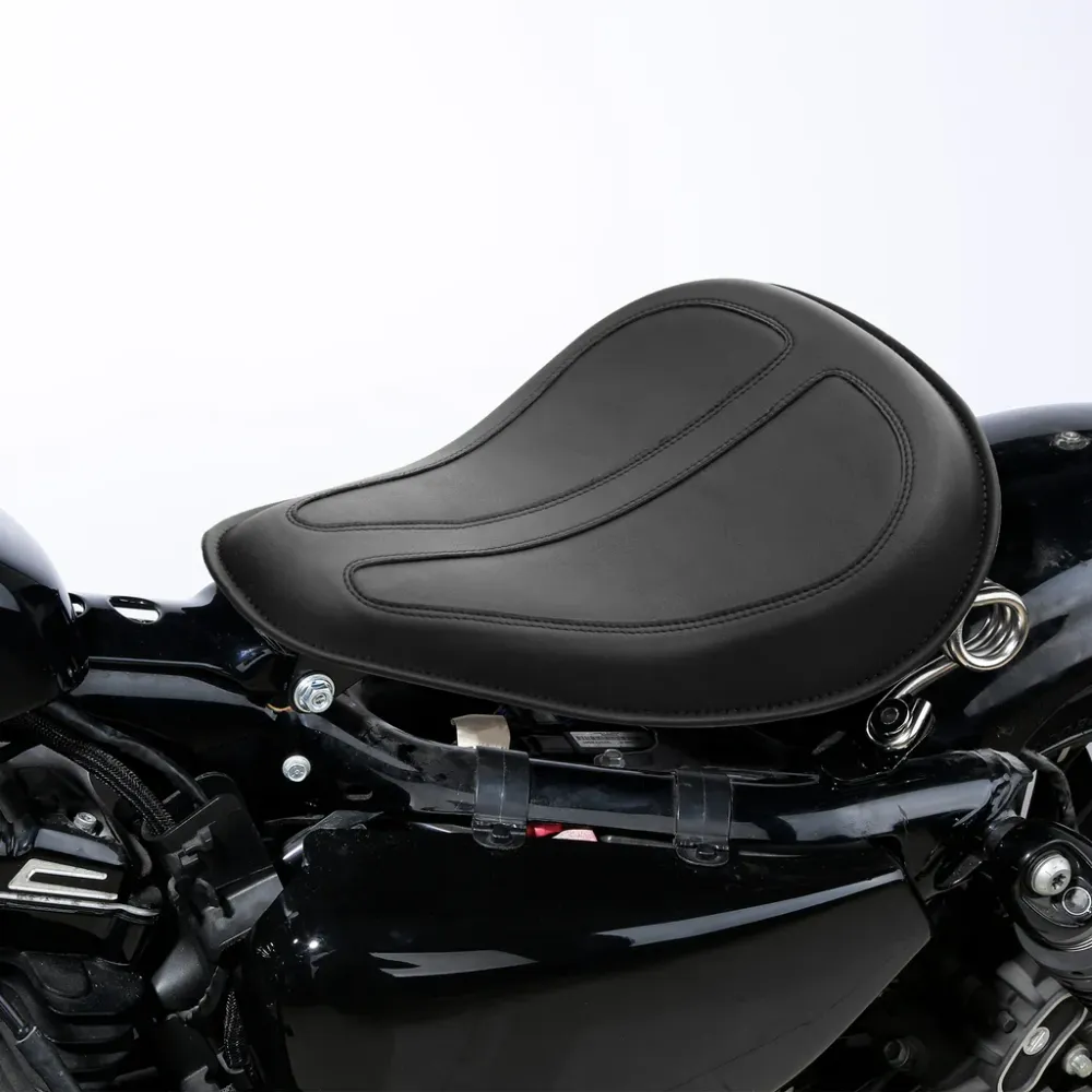 C.C Rider Spring Solo -istuin Harley-moottoripyörään