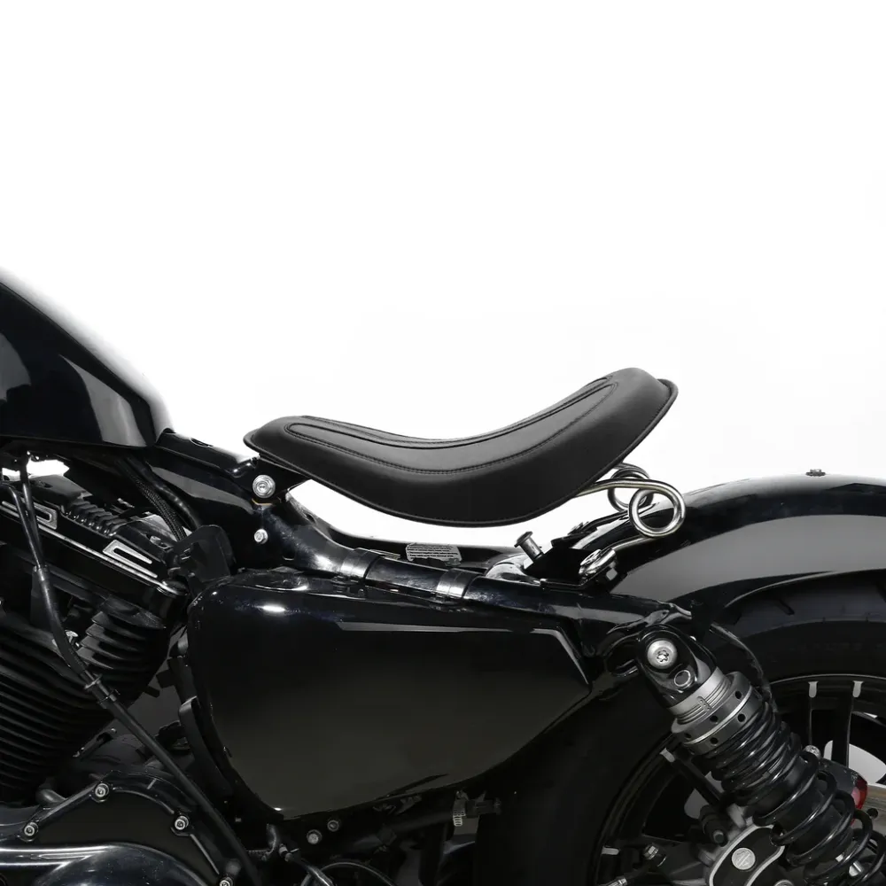 C.C Rider Spring Solo -istuin Harley-moottoripyörään