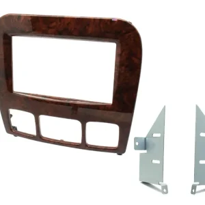 21CT23MB19 2-DIN Kehys Mercedekselle