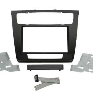 CT23BM05 2-DIN Kehys BMW:lle